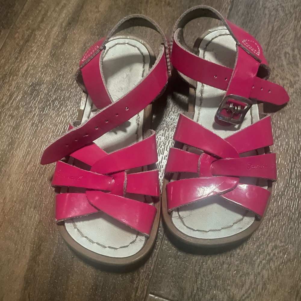 Saltwater sandals